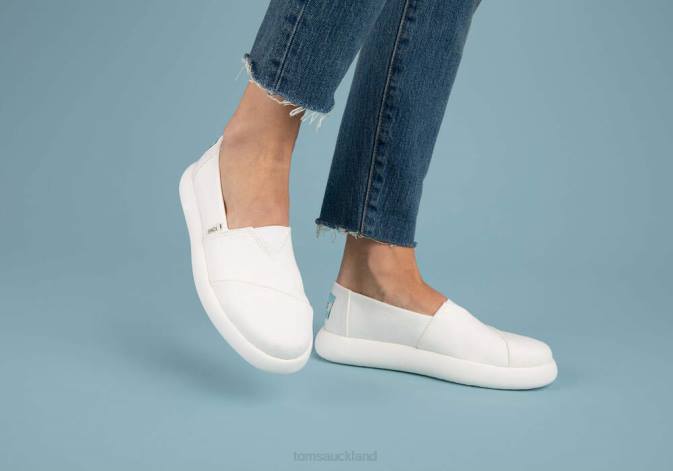 Women White Toms Mallow Alpargata Shoes R26T100