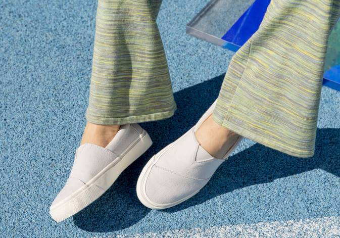 Women Grey Toms Fenix Slip On Shoes R26T316