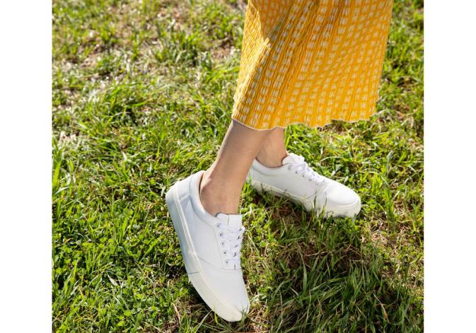 Women White Leather Toms Fenix Trainers Shoes R26T301